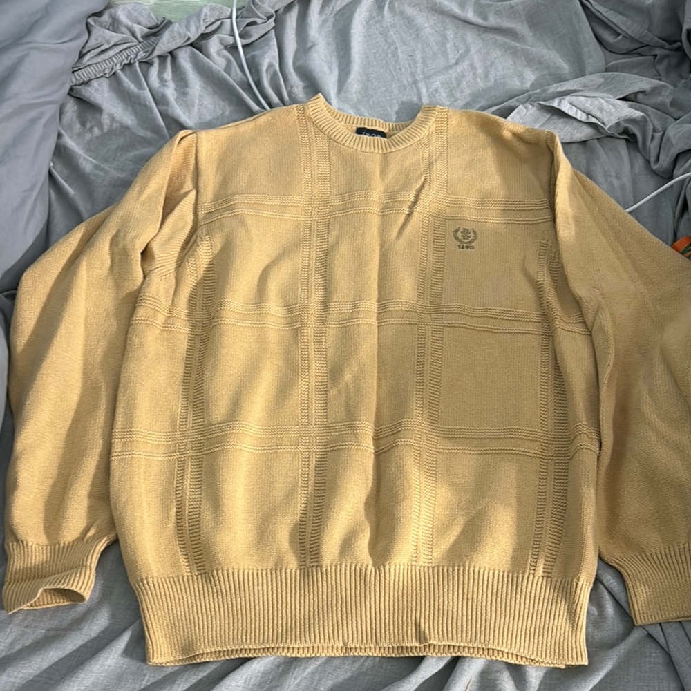 Izod Tan Crewneck Sweater
